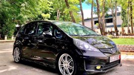 Sell Black Honda Jazz in Manila