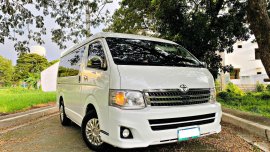 Toyota Hiace 2013