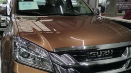 Brown Isuzu Mu-X for sale in Santa Rosa