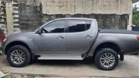 2014 Mitsubishi Strada GLX V