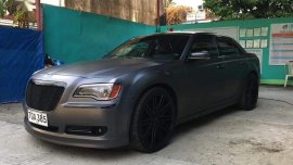 Grey Chrysler 300c for sale in Las Piñas City