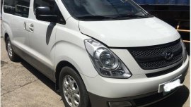 Sell White Hyundai Grand starex in Mandaue