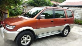 Orange Isuzu Crosswind for sale in Tarlac