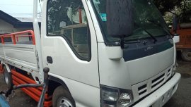 White Isuzu Giga 2006 for sale in Quezon City