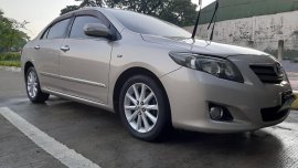 Sell White Toyota Corolla altis in Manila