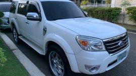 White Ford Escape for sale in Cebu City