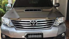 TOYOTA FORTUNER V 2015 CHARCOAL GRAY 