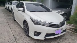 White Toyota Corolla altis for sale in Manila