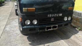Black Isuzu Elf 1984 for sale in Heritage Homes