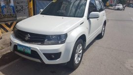 White Suzuki Grand Vitara 2014 for sale in Manila