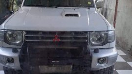 Selling White Mitsubishi Pajero in Butuan