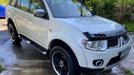 White Mitsubishi Montero for sale in Manila