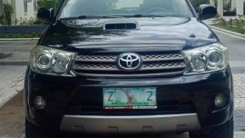 Black Toyota Fortuner 2009 for sale in Manila