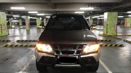Sell Silver Isuzu Crosswind in Manila