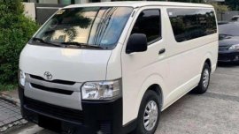 Toyota Commuter 2016