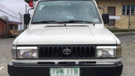 Selling White Toyota tamaraw in Manila