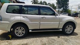 Sell White Mitsubishi Pajero in Mambusao