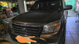 Brown Ford Everest for sale in Makati City