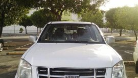 Sell White Isuzu D-Max in Quezon City