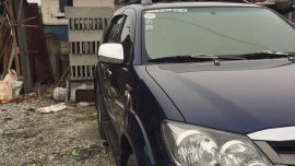 Selling Blue Toyota Fortuner in Manila
