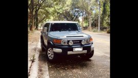 Selling White Toyota Fj Cruiser 2014 in Muntinlupa