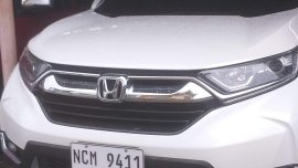 PearlWhite Honda CRV 2018 diesel automatic with 7seater