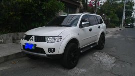 White Mitsubishi Montero for sale in Quezon City