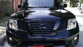 Selling Black Nissan Navara in Manila