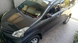 Selling Grey Toyota Avanza 2014 Van in Cainta