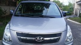Selling Silver Hyundai Grand starex in Caloocan