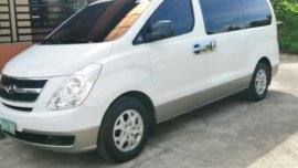 White Hyundai Grand starex for sale in Manila