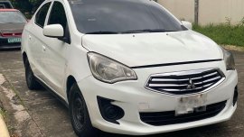 Selling Pearl White Mitsubishi Mirage in Quezon City