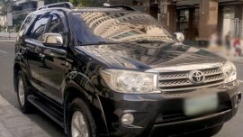 Black Toyota Fortuner 2.7 7 Seater (A) 2010 for sale in Bonifacio Global City (BGC)
