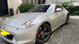Sell Silver 2009 Nissan 370Z in Quezon City