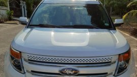 Sell White Ford Explorer in Quezon City
