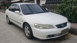 Sell White 2002 Honda Accord in Malinta