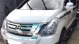 White Hyundai Grand Starex 2014 for sale in Angeles City