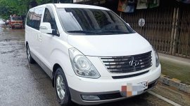 Sell White 2016 Hyundai Grand Starex in Manila
