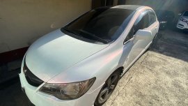 Selling White Honda Civic 2010 in Manila