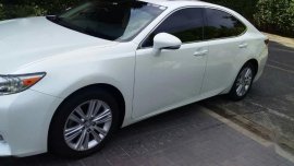 Pearl White Lexus ES 350 2013 for sale in Muntinlupa