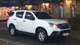 White Isuzu Mu-X 2015 for sale in Quezon City