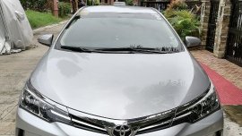 Sell Pearl White 2017 Toyota Corolla altis in Bacoor