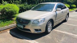 White Toyota Camry for sale in San Juan 