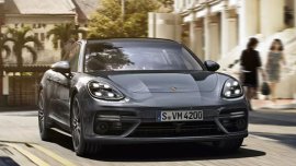 Porsche Panamera Standard 3.0 AT