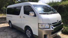 Selling White Toyota Hiace in Quezon City