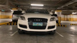 White Audi Q7 for sale in Makati
