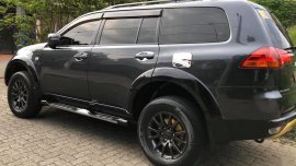 Sell Grey Mitsubishi Montero sport in Cainta