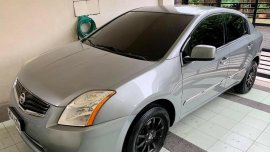 White Nissan Sentra for sale in Manila