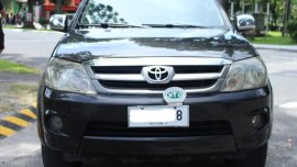 Selling Black Toyota Fortuner 2006 in Pampanga