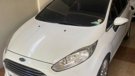White Ford Fiesta for sale in San Pedro